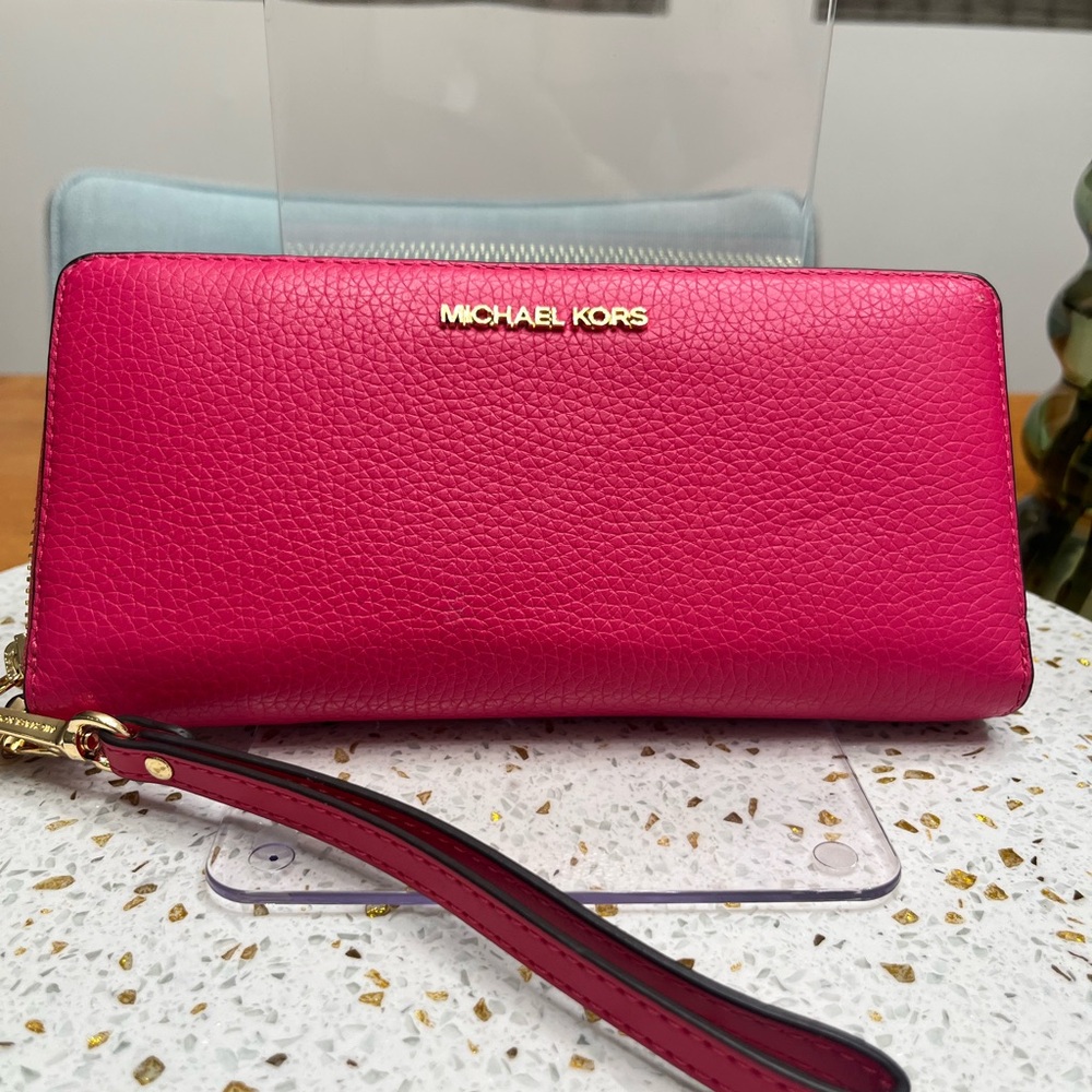 Michael Kors Pink Pebbled Leather Continental Wallet